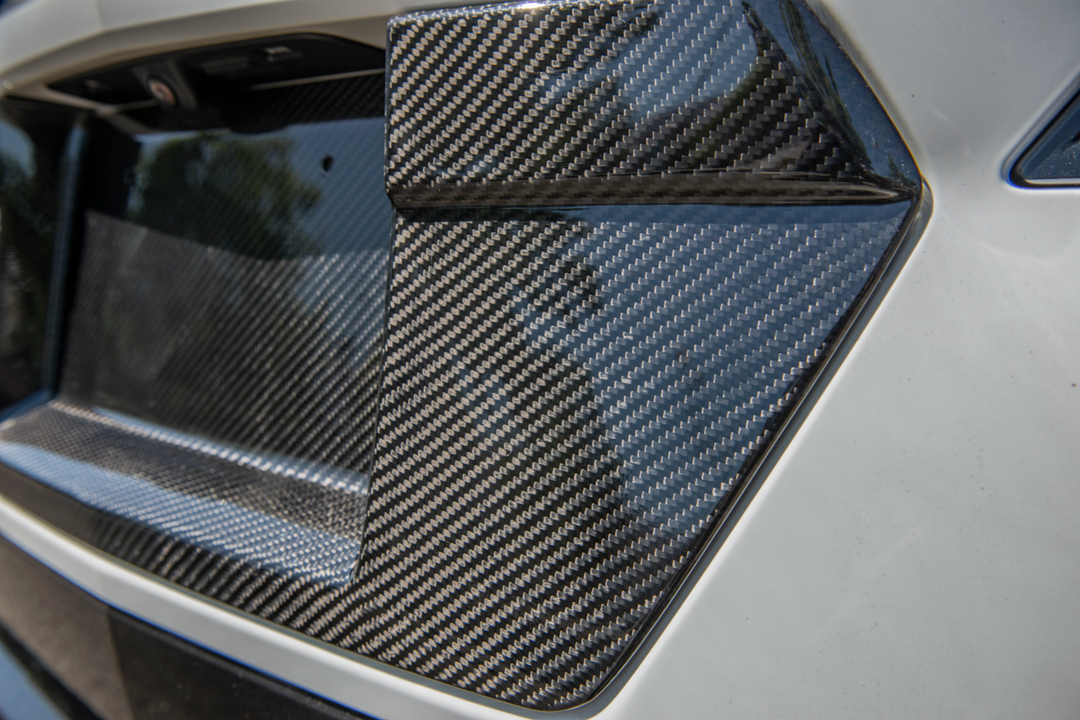 Carbon Fiber License Plate Backing - Chevrolet Corvette C8